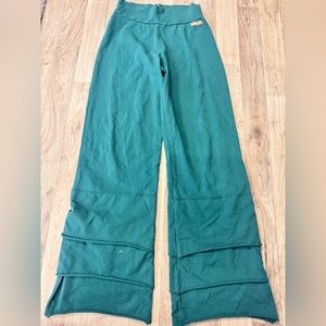 Matilda Jane Women’s Tiered Ruffle Pants – Teal Green – Size Medium